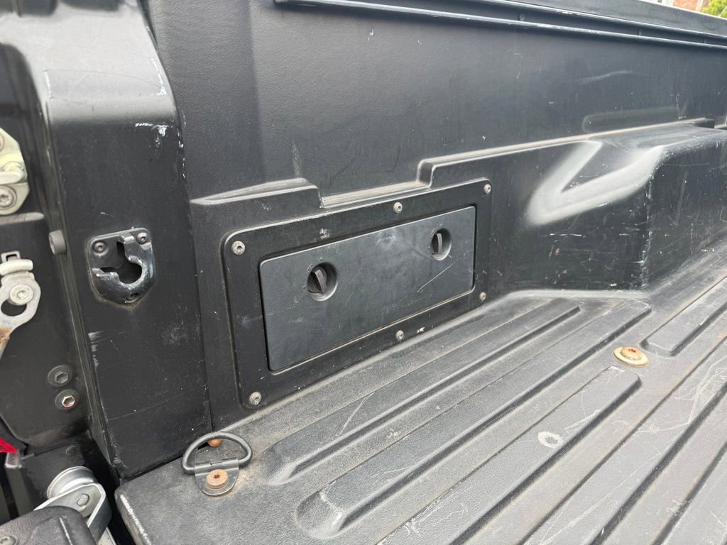 Used 2016 Toyota Tacoma TRD Sport w/ Exterior Package AWD/4WD image 8