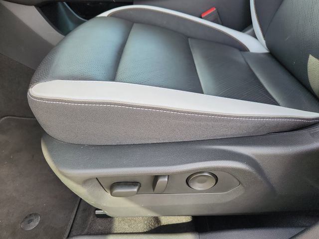 Used 2025 Buick Envision Sport Touring AWD/4WD image 11
