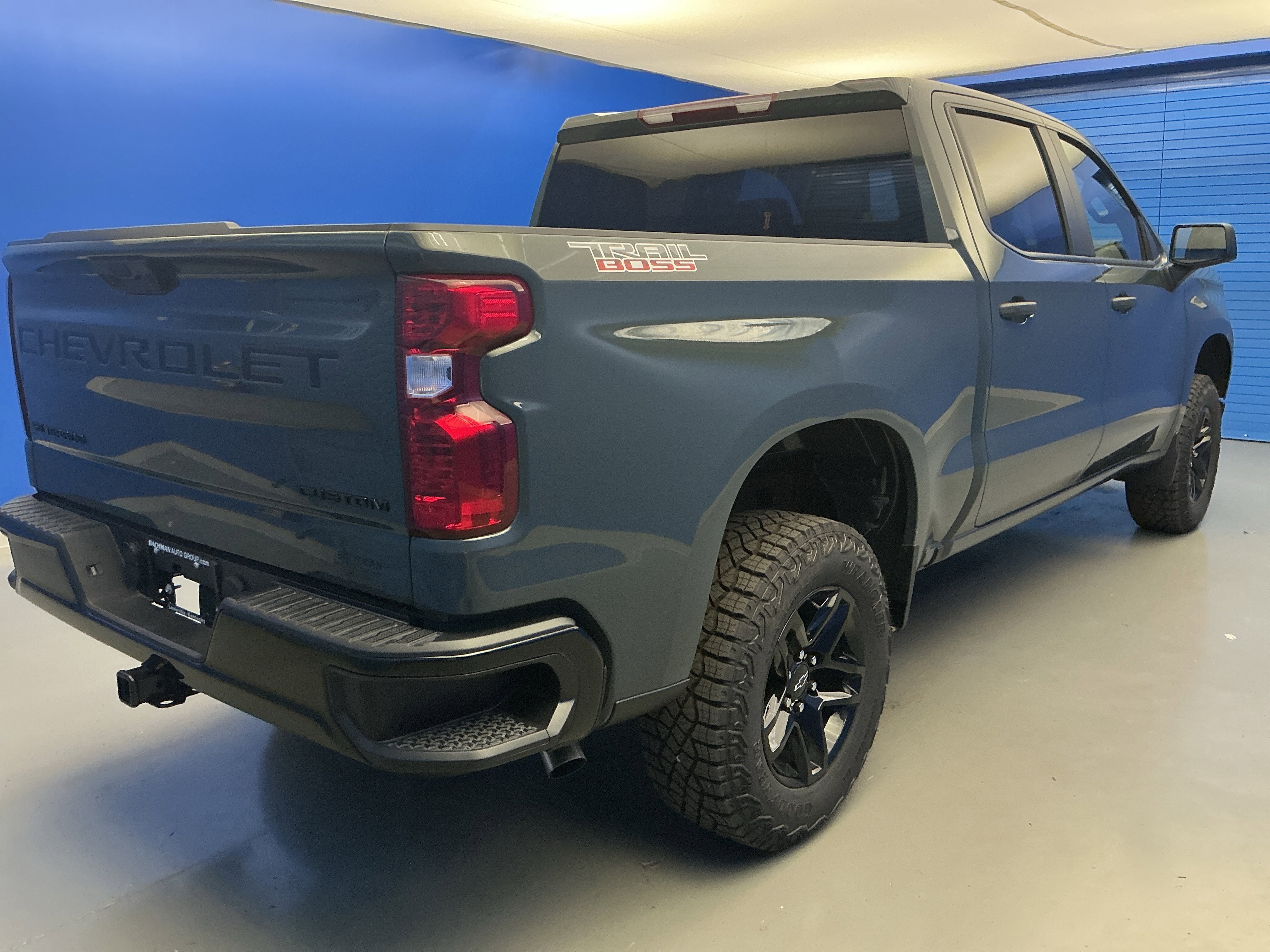 New 2026 Chevrolet Silverado 1500 Custom Trail Boss w/ LPO, Dark Essentials Package AWD/4WD image 8