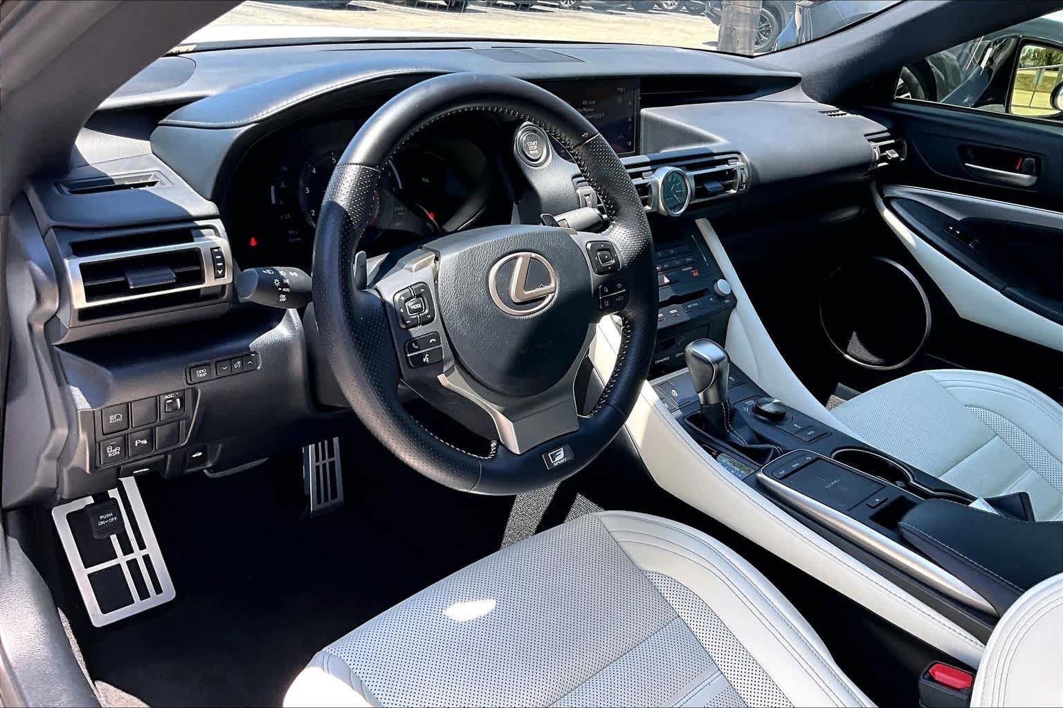 Used 2020 Lexus RC 350 F Sport w/ Accessory Package 2 RWD image 18