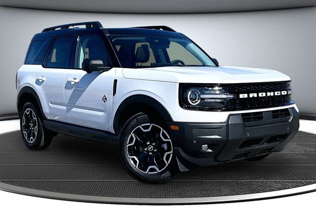 New 2025 Ford Bronco Sport Outer Banks w/ Outer Banks Tech Package+ AWD/4WD image 2