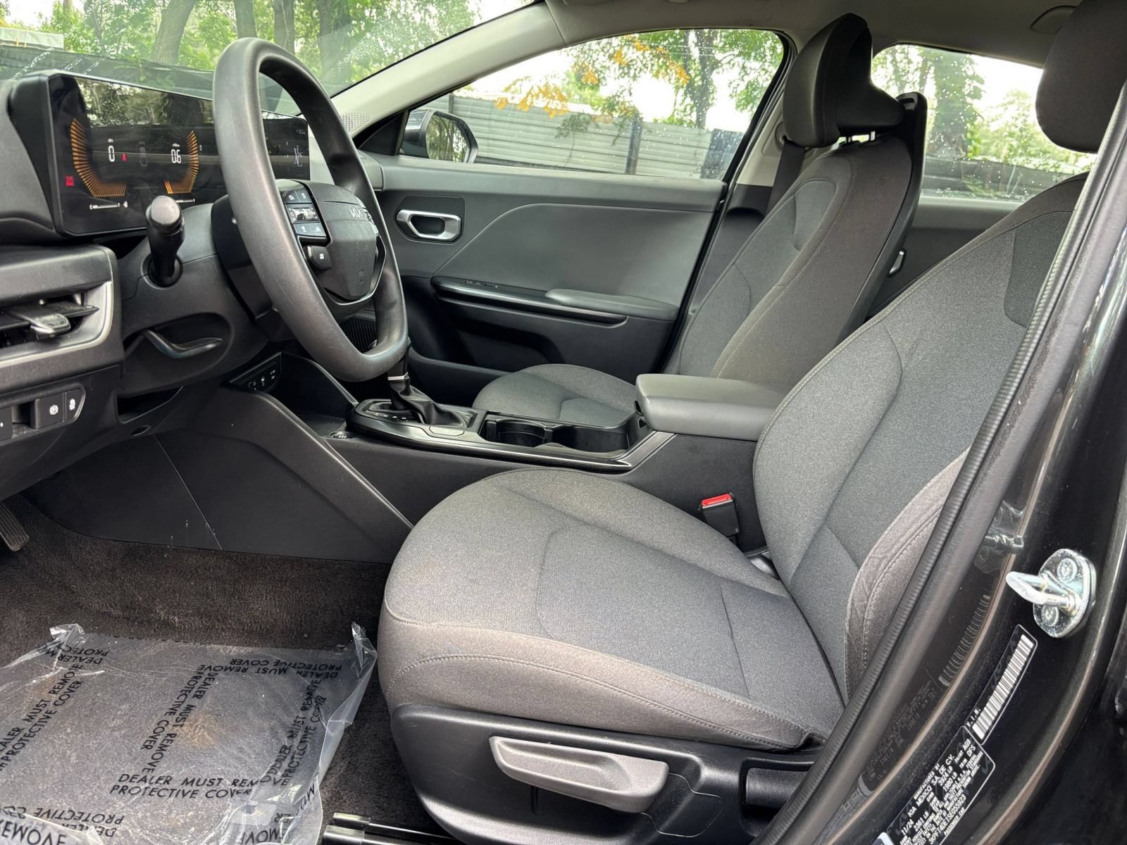 Used 2025 Kia K4 FWD image 25