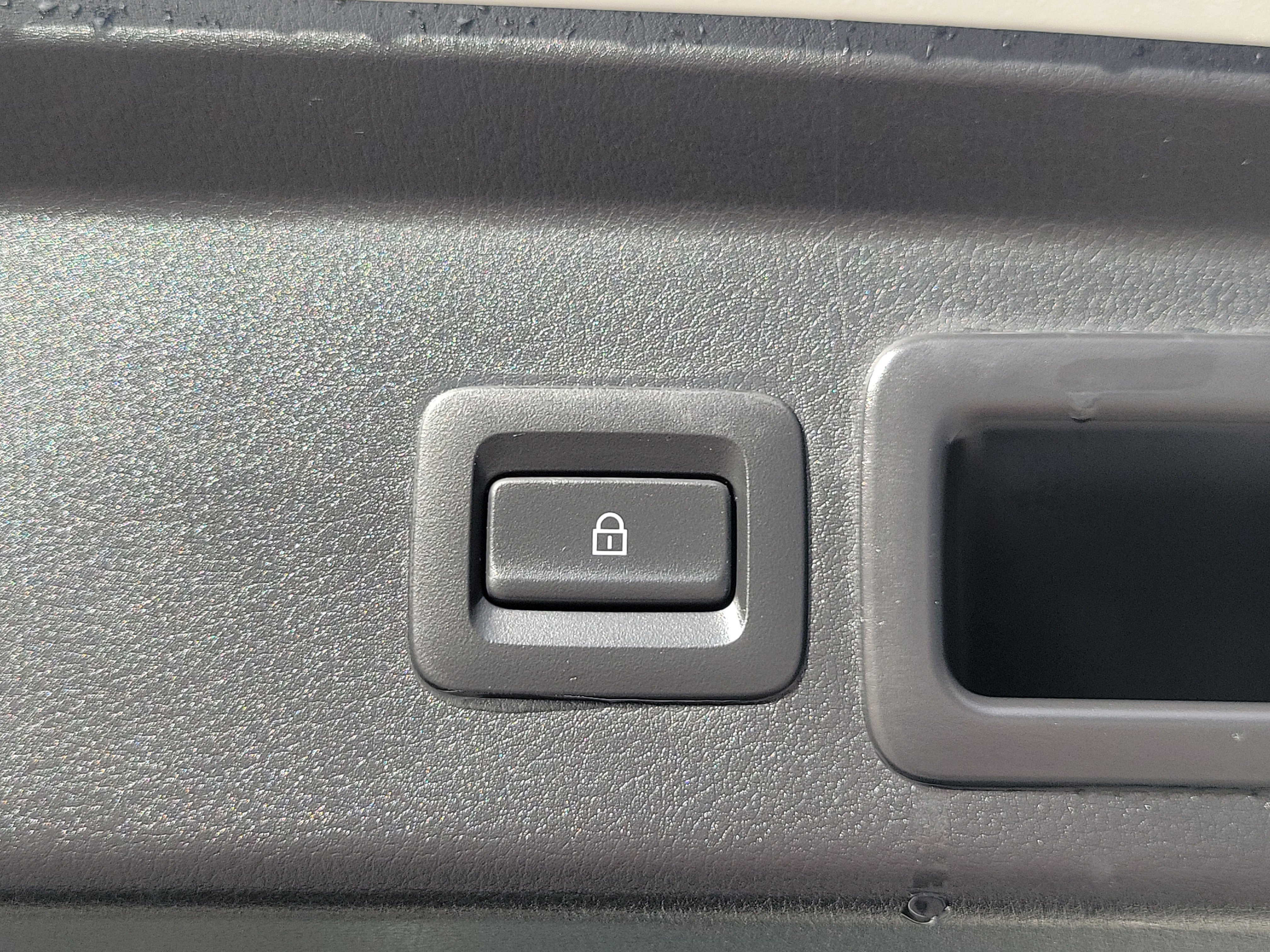 Used 2021 MAZDA CX-30 FWD 2.5 S w/ Select Package image 16