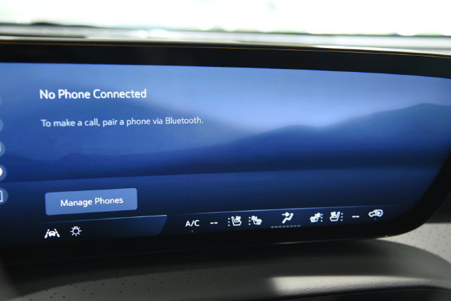 Used 2025 Buick Enclave Avenir w/ Super Cruise Package AWD/4WD image 30