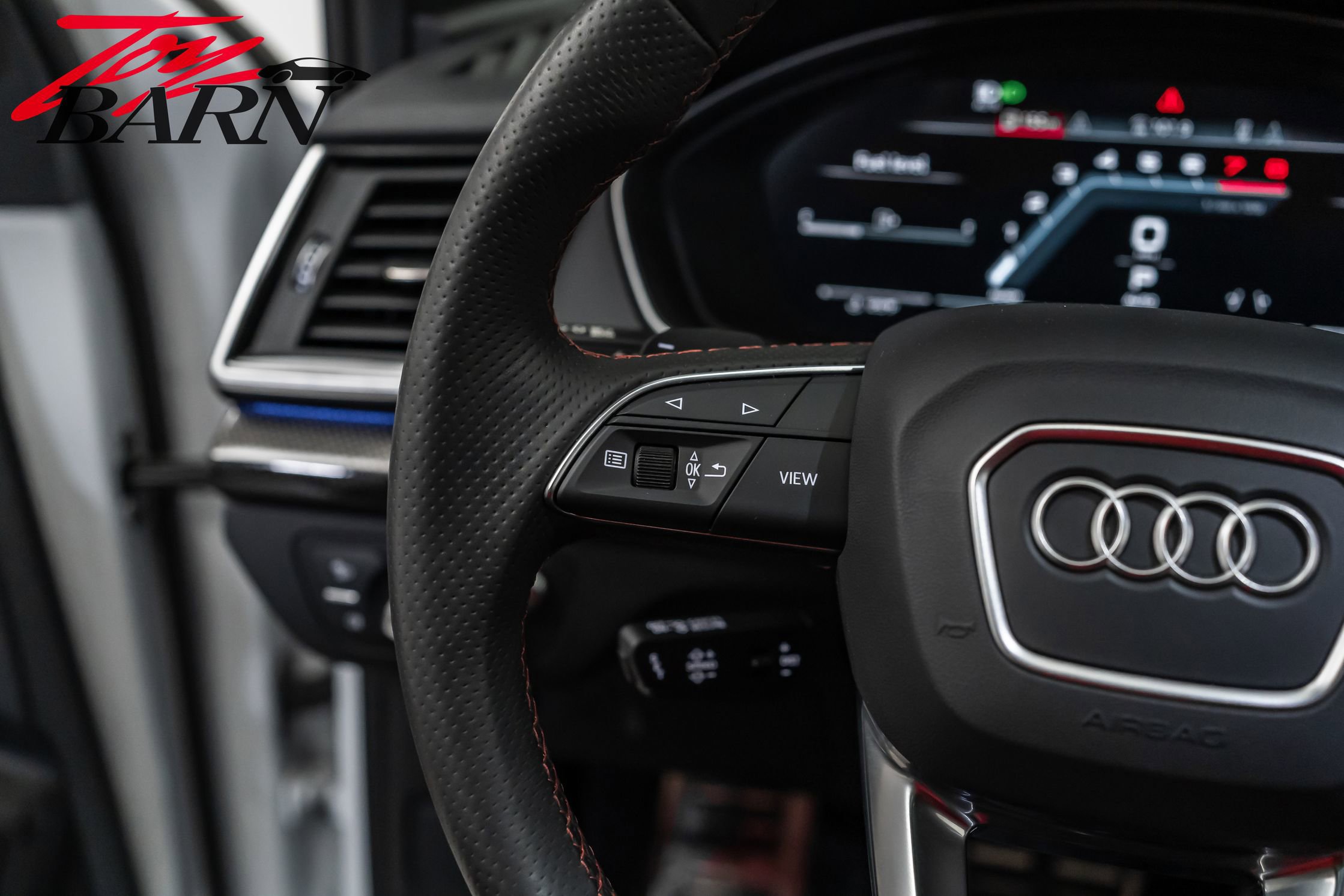 Used 2024 Audi SQ5 Prestige image 34