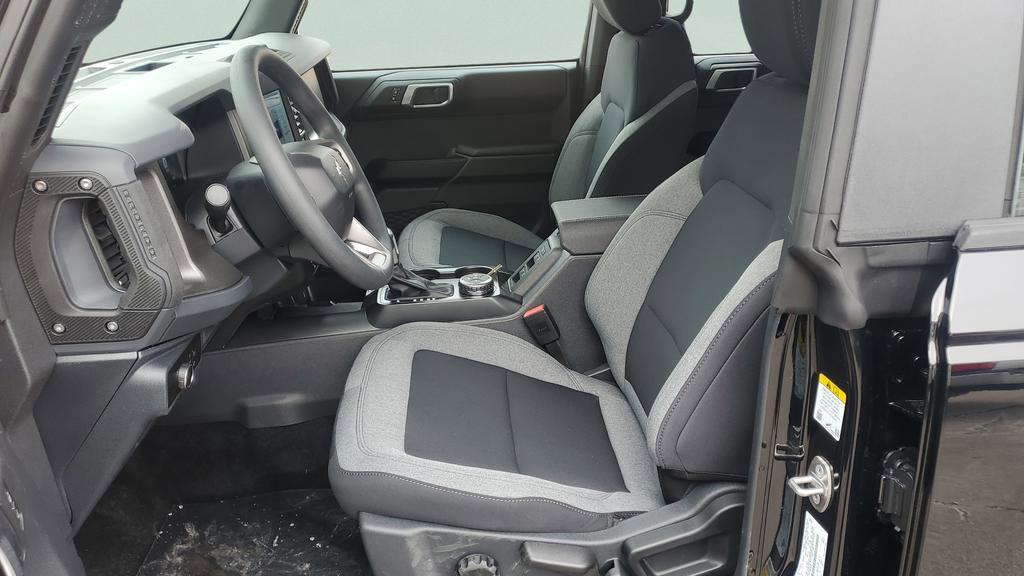 New 2026 Ford Bronco 4-Door image 13