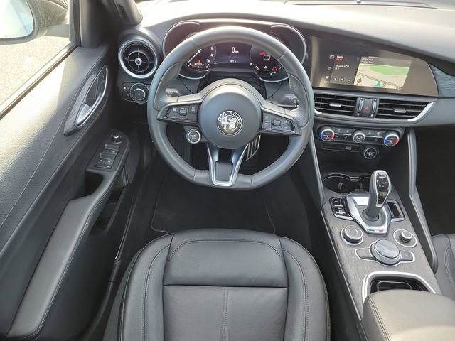 Used 2024 Alfa Romeo Giulia Sprint image 13