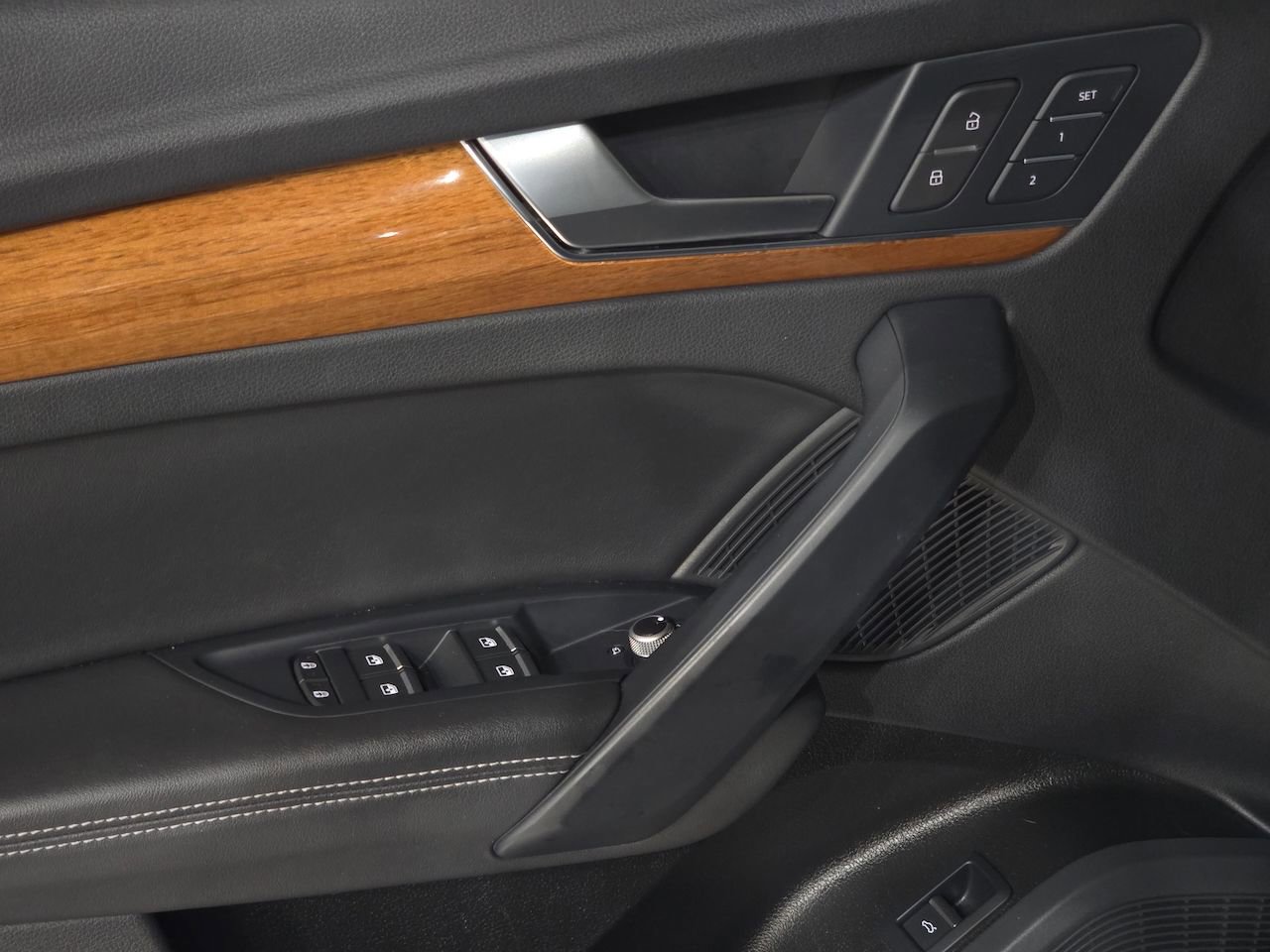 Used 2023 Audi Q5 2.0T Premium Plus image 17