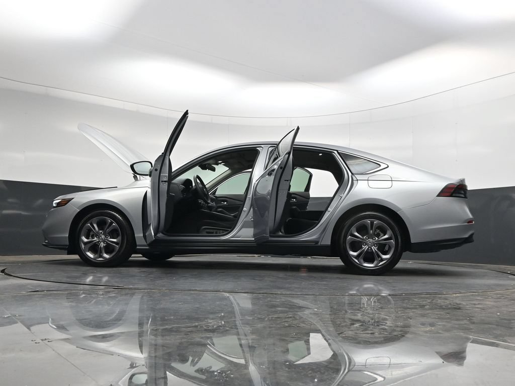 Used 2024 Honda Accord EX image 43