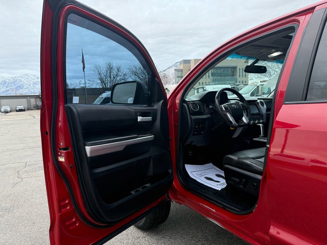 Used 2017 Toyota Tundra SR5 image 10