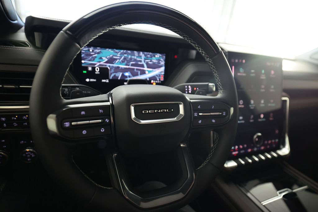 Used 2026 GMC Yukon Denali Ultimate AWD/4WD image 21