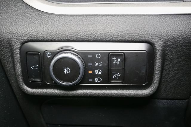 Used 2023 Ford Explorer XLT w/ Equipment Group 202A AWD/4WD image 34