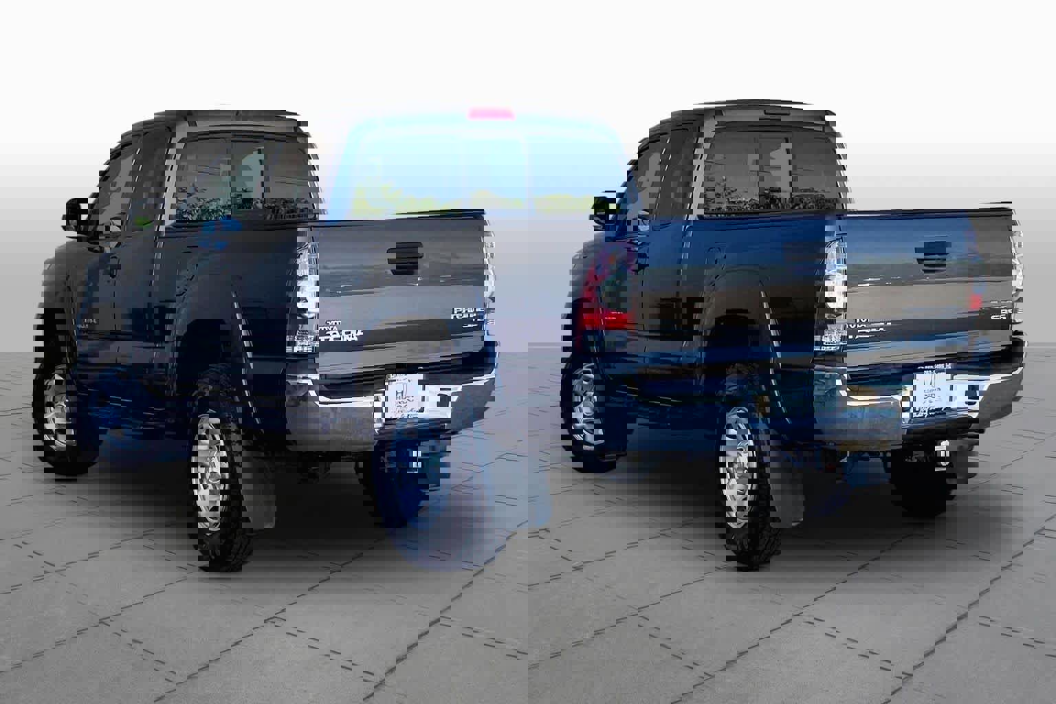 Used 2012 Toyota Tacoma PreRunner w/ SR5 Pkg RWD image 11