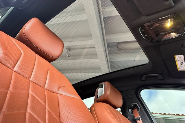 Used 2025 BMW i7 xDrive60 w/ Executive Package AWD/4WD image 19