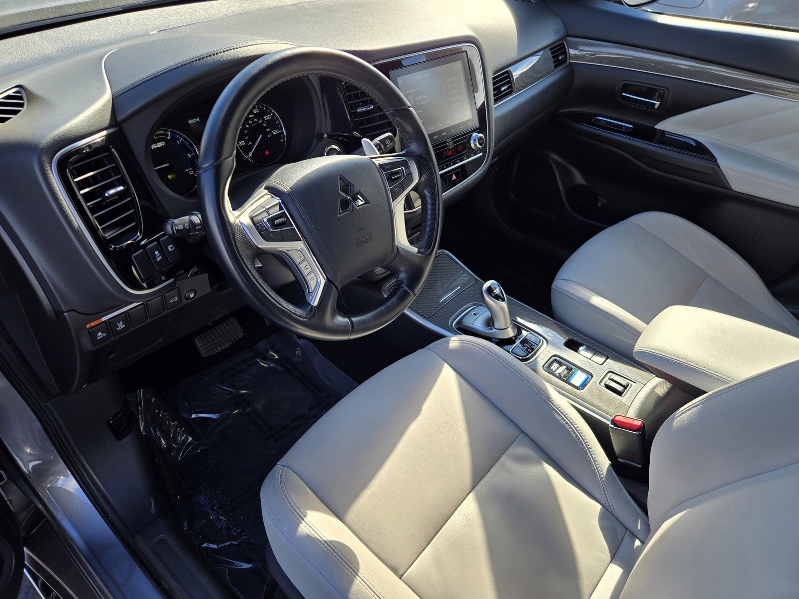 Used 2022 Mitsubishi Outlander SEL image 10