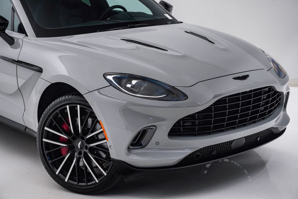 Used 2023 Aston Martin DBX AWD/4WD image 4