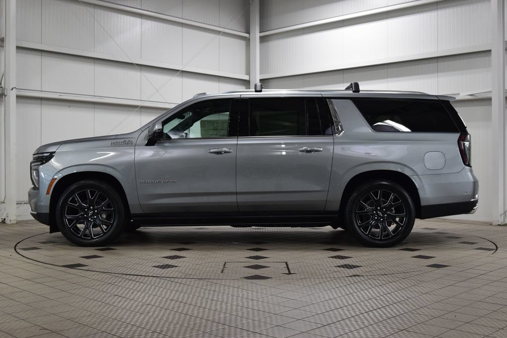 New 2026 Chevrolet Suburban High Country AWD/4WD image 4