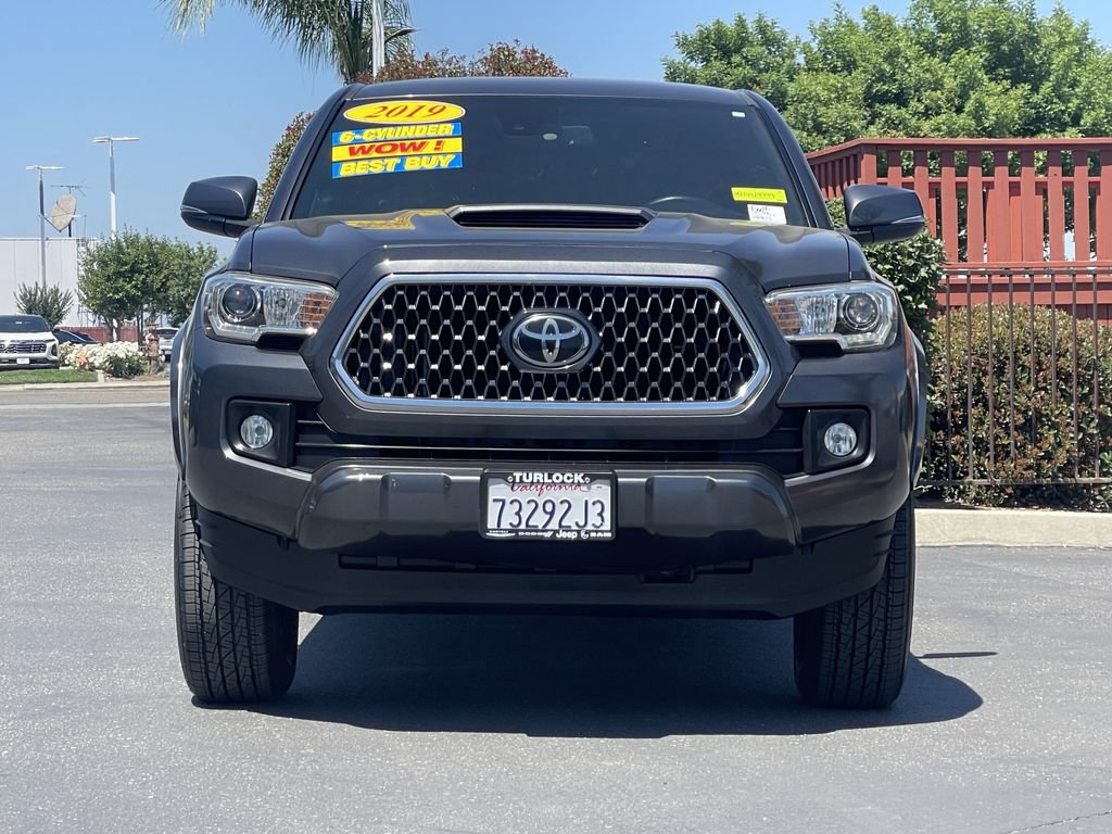 Used 2019 Toyota Tacoma TRD Sport w/ Technology Package RWD image 4