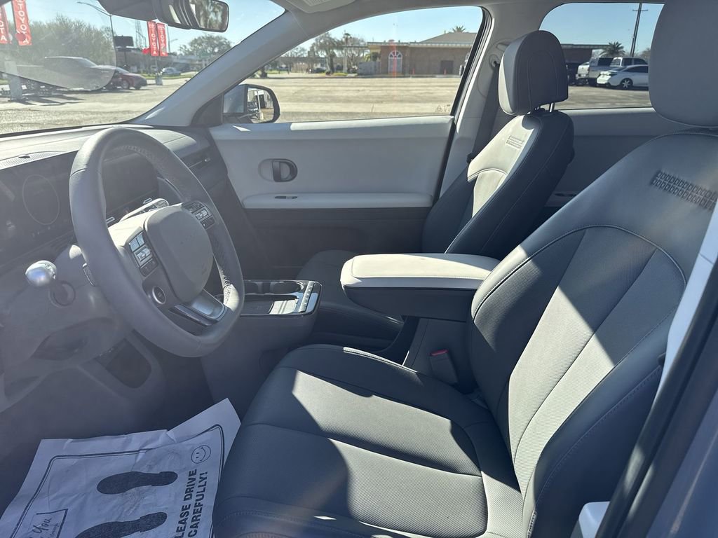 Used 2025 Hyundai Ioniq 5 SEL image 13