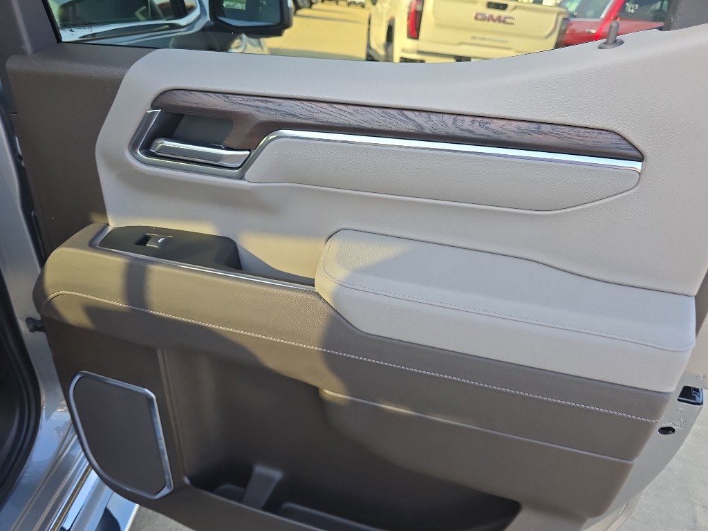 New 2026 GMC Sierra 1500 SLT w/ SLT Premium Plus Package AWD/4WD image 17