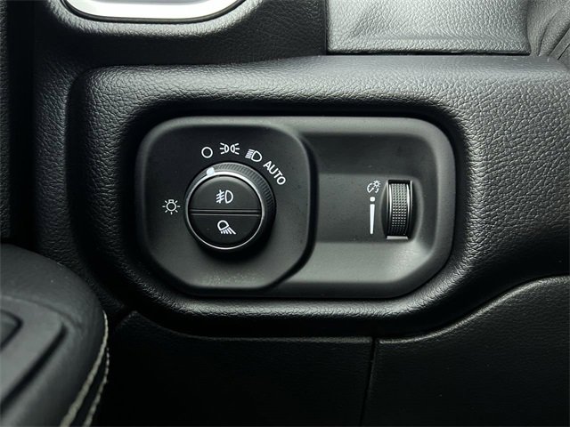 Used 2025 RAM 3500 Big Horn image 18