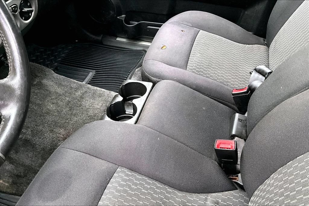 Used 2011 GMC Canyon SLE AWD/4WD image 15