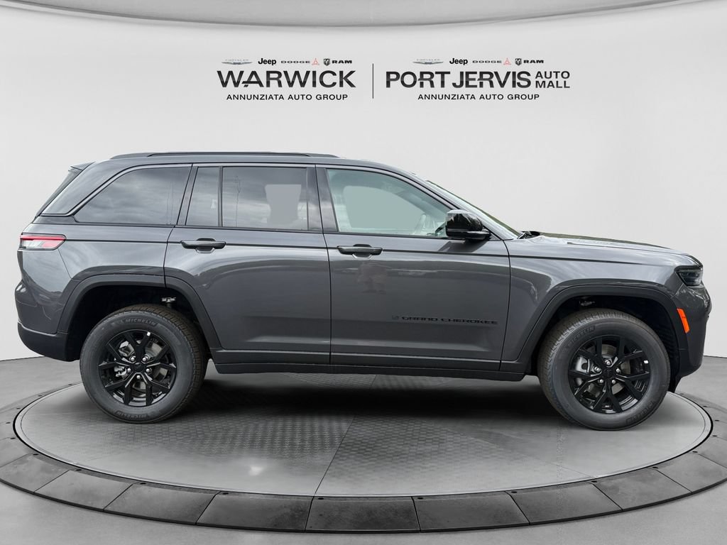 New 2026 Jeep Grand Cherokee Altitude AWD/4WD image 6