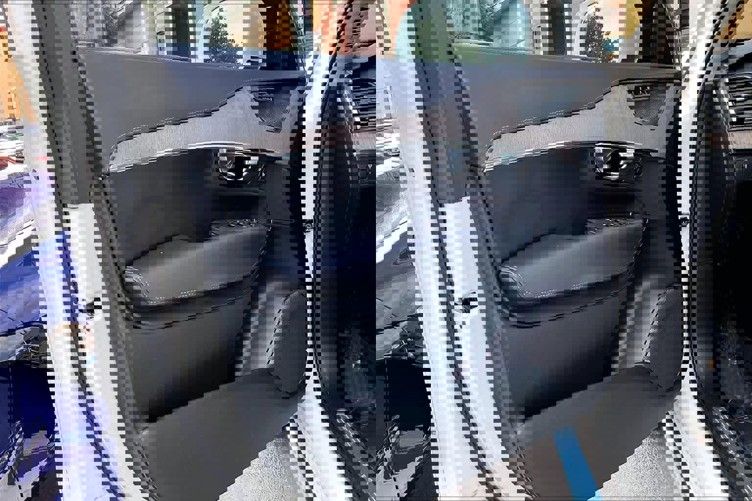 Used 2021 Volvo XC90 T6 Inscription image 21