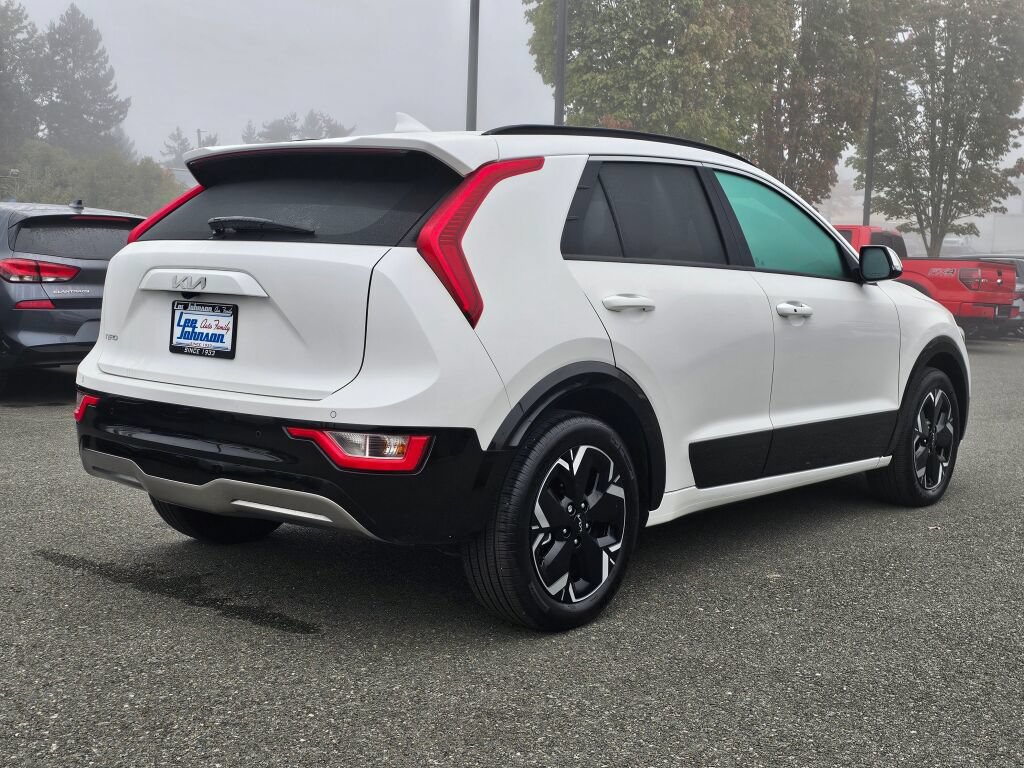 Certified 2023 Kia Niro Wind w/ Wind Preserve Package FWD image 5