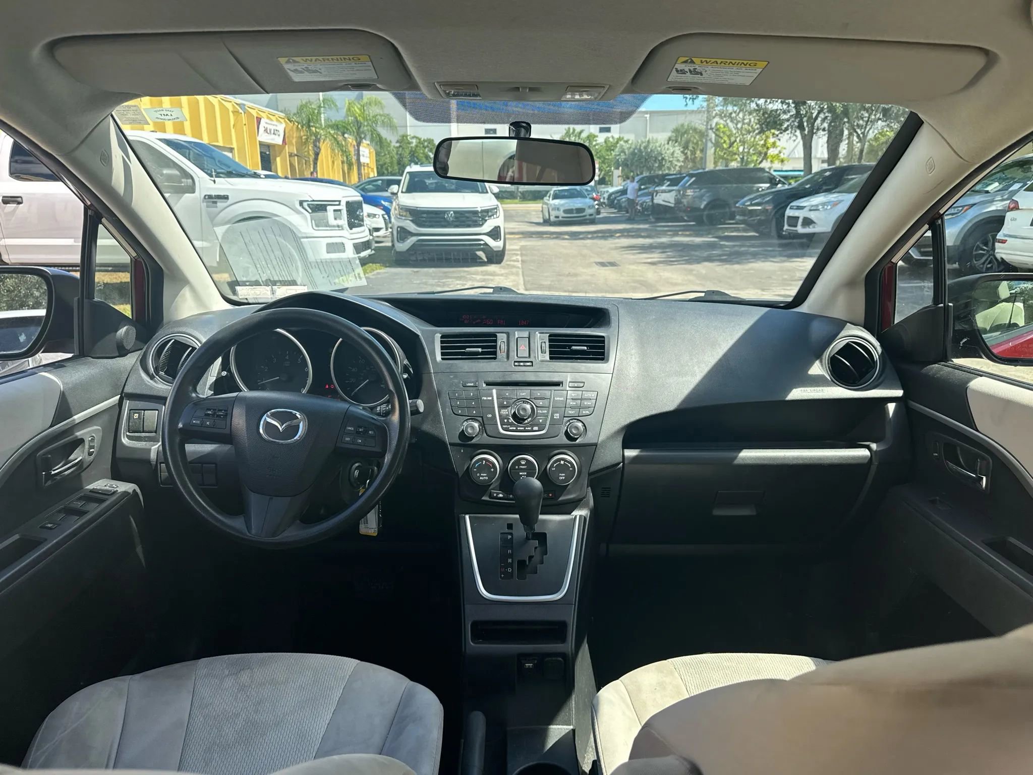 Used 2013 MAZDA MAZDA5 Sport image 11