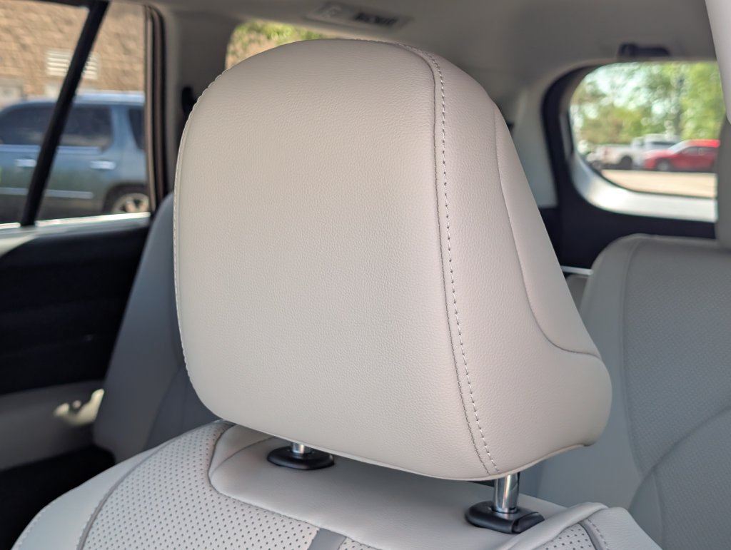 Used 2025 Toyota Grand Highlander AWD image 13