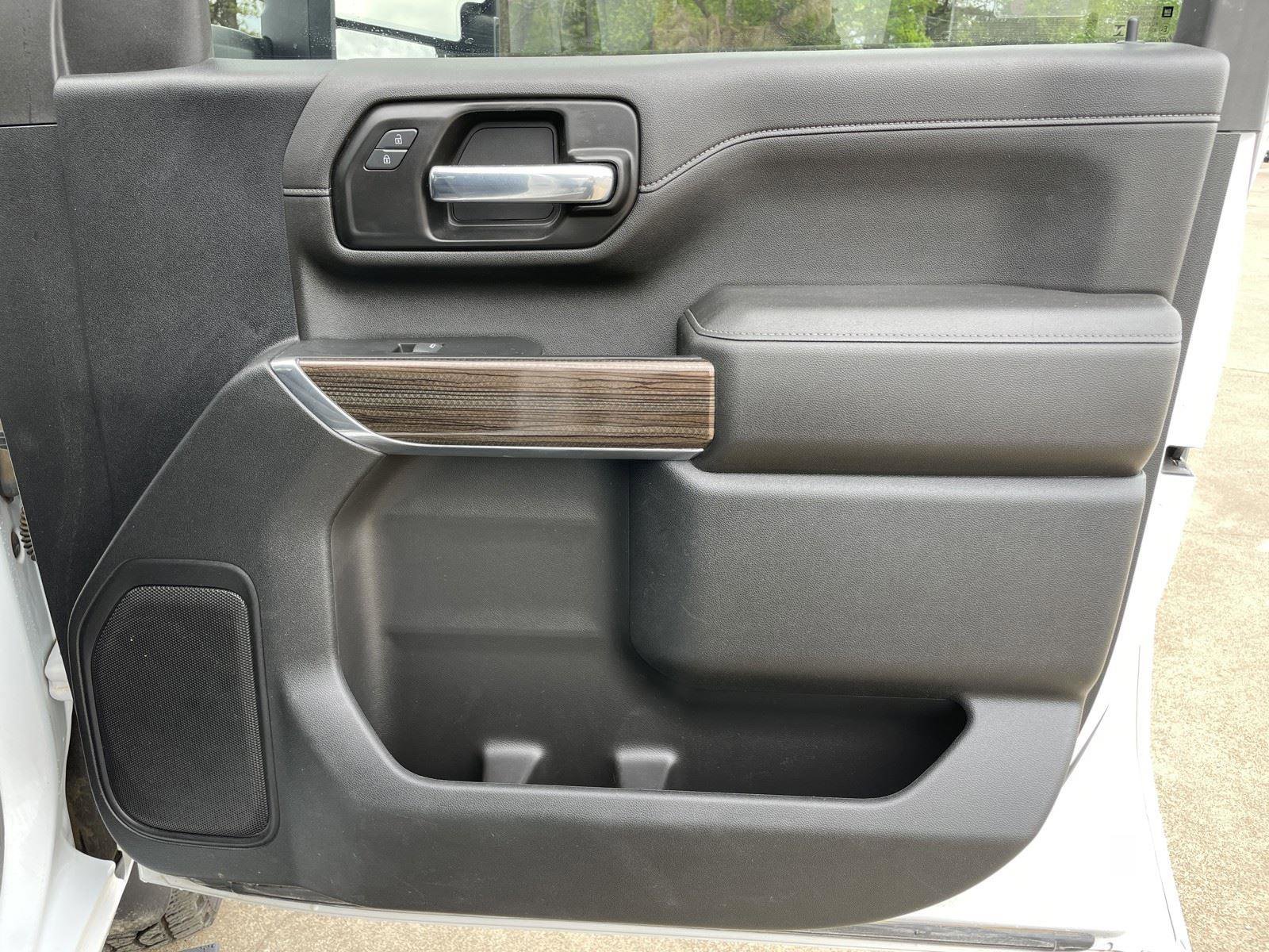 Used 2022 Chevrolet Silverado 2500 LT w/ Convenience Package image 14