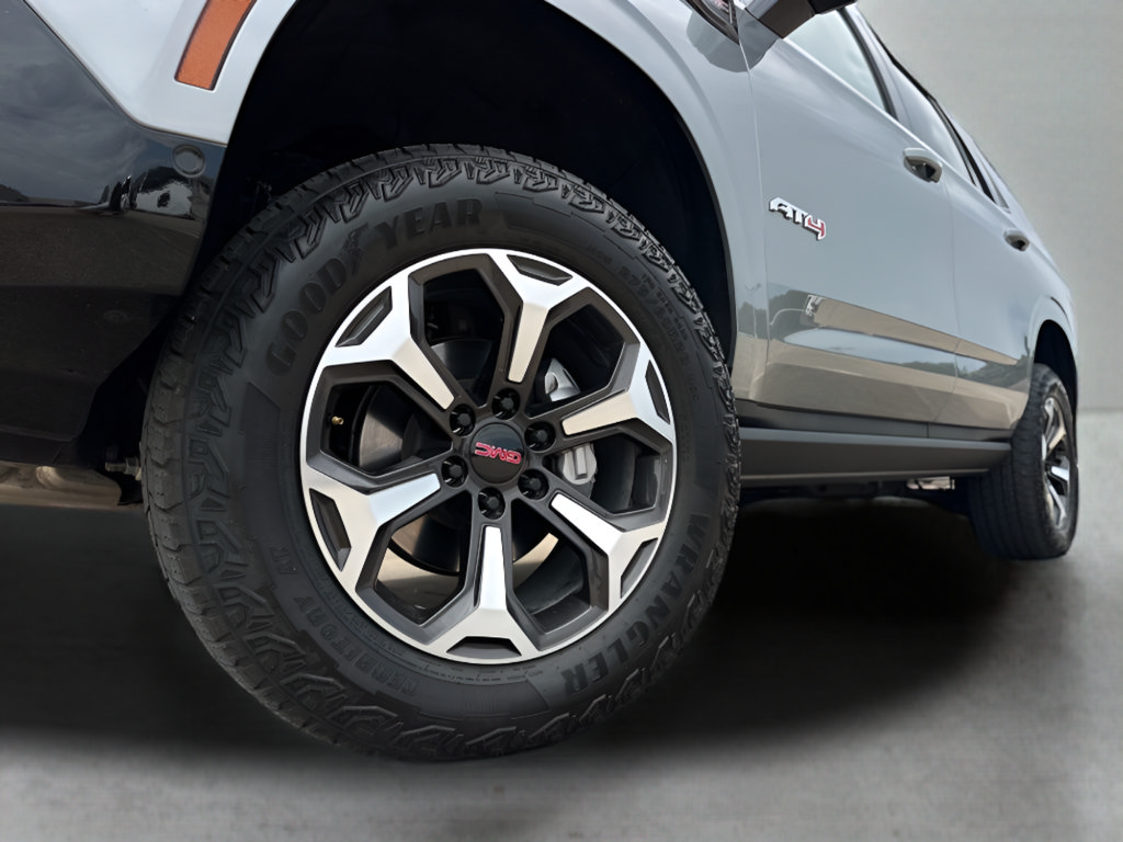 Used 2026 GMC Yukon AT4 Ultimate AWD/4WD image 30