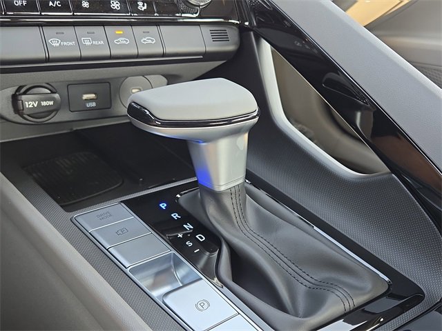 New 2025 Hyundai Elantra SEL image 18