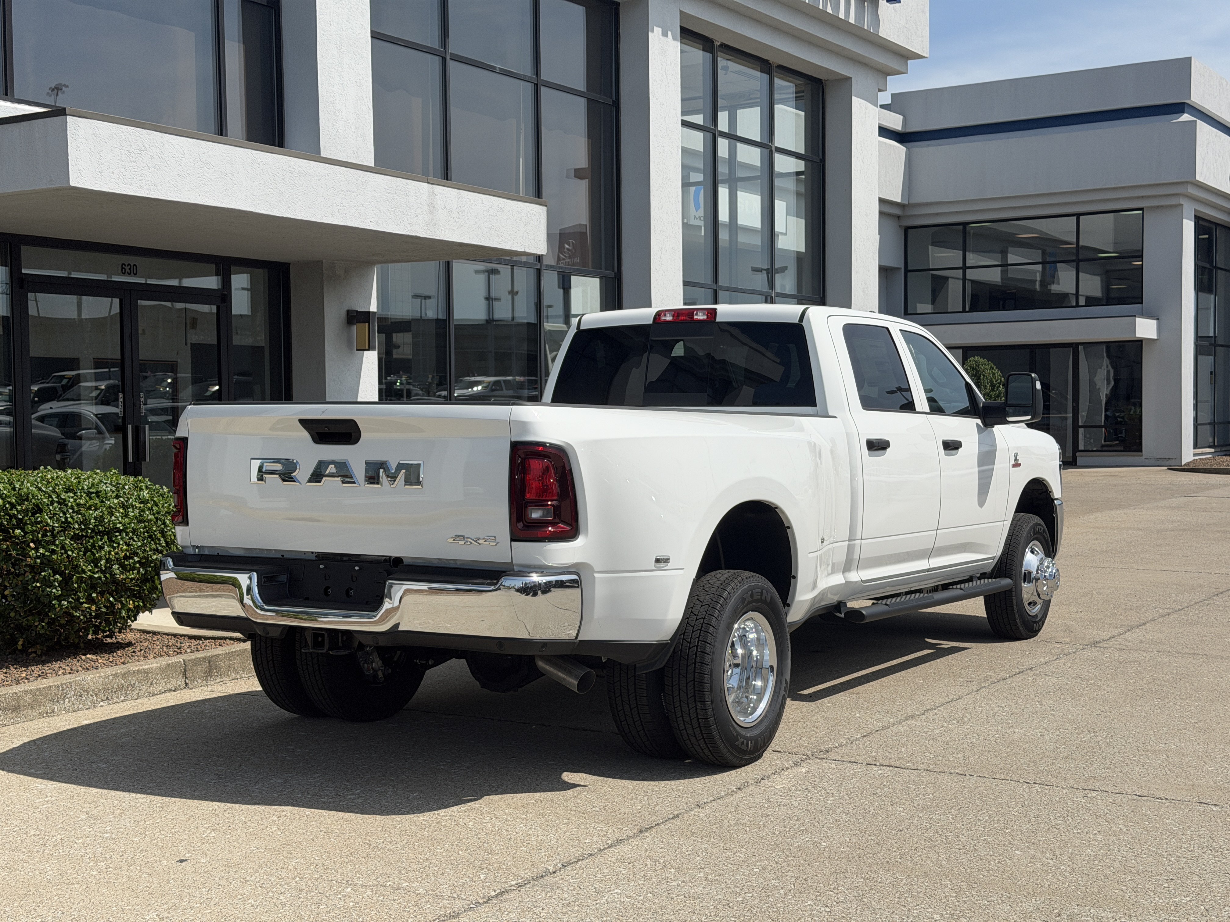 New 2026 RAM 3500 Tradesman AWD/4WD image 4