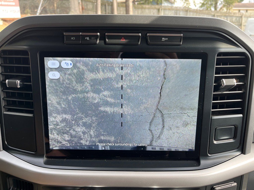 Used 2022 Ford F150 Lightning XLT image 24