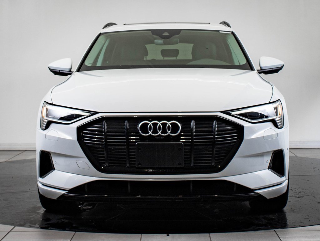 Used 2022 Audi e-tron Premium w/ Convenience Plus Package image 2