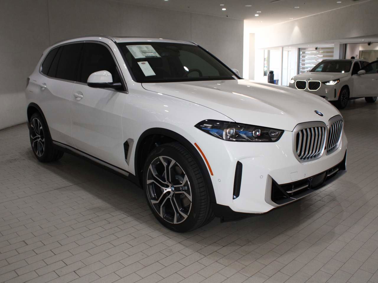 Certified 2026 BMW X5 sDrive40i w/ Executive Package RWD image 7