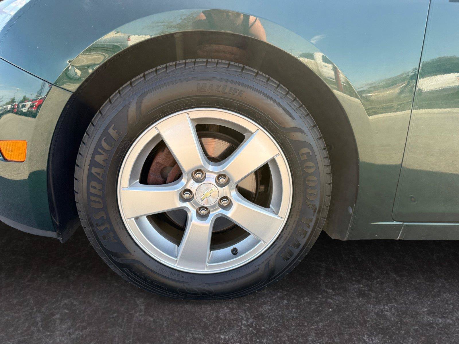 Used 2015 Chevrolet Cruze LT w/ Sun And Sound Package FWD image 15