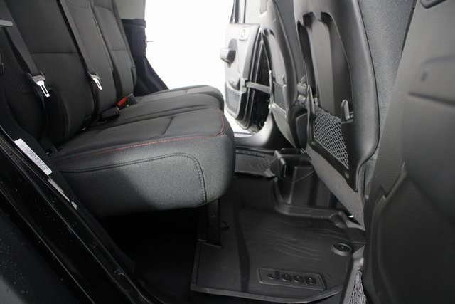 New 2026 Jeep Wrangler Unlimited Rubicon image 16