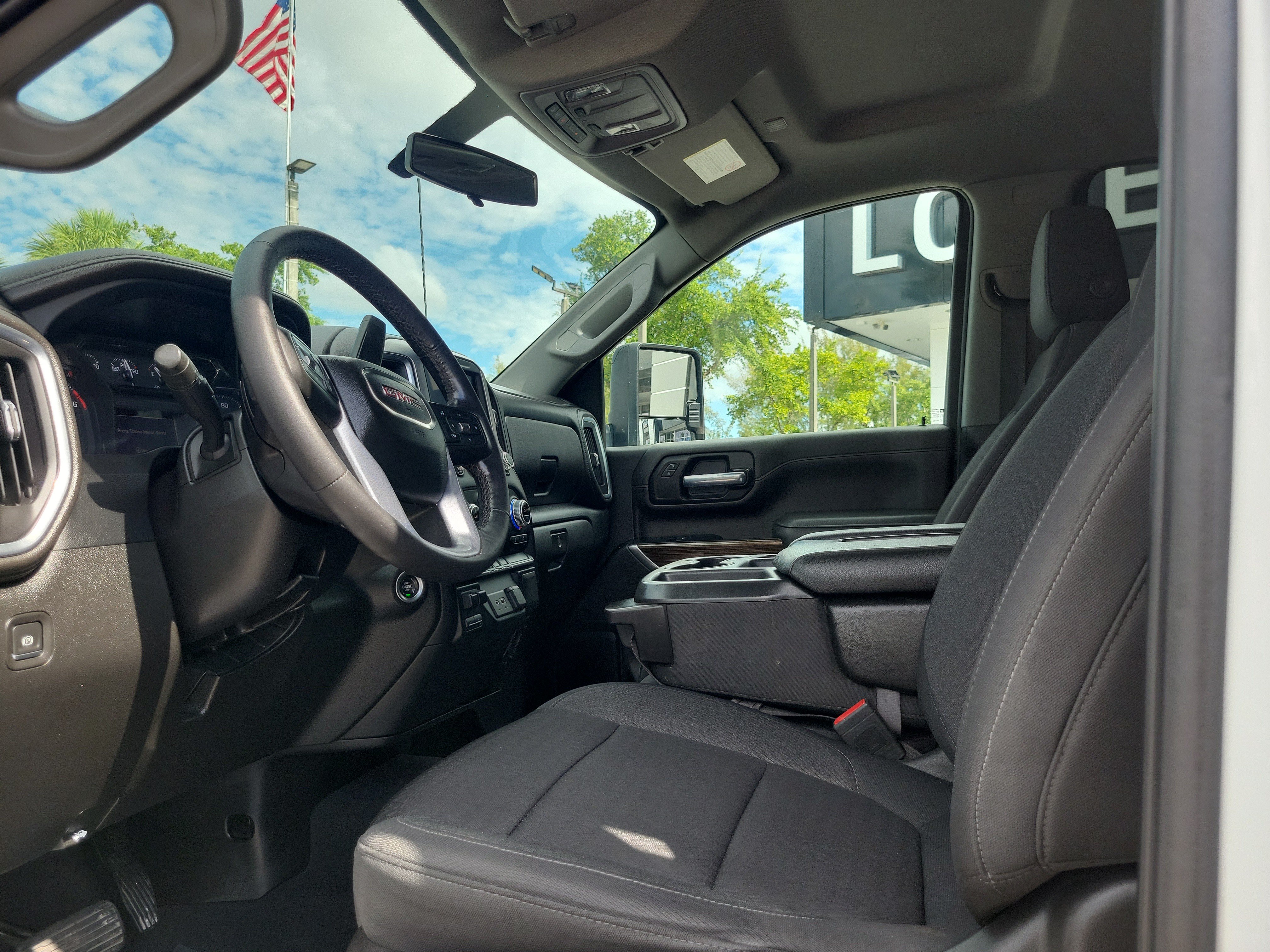Used 2022 GMC Sierra 2500 SLE w/ SLE Convenience Package AWD/4WD image 11