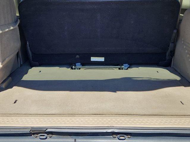 Used 2005 Ford Excursion Eddie Bauer AWD/4WD image 17