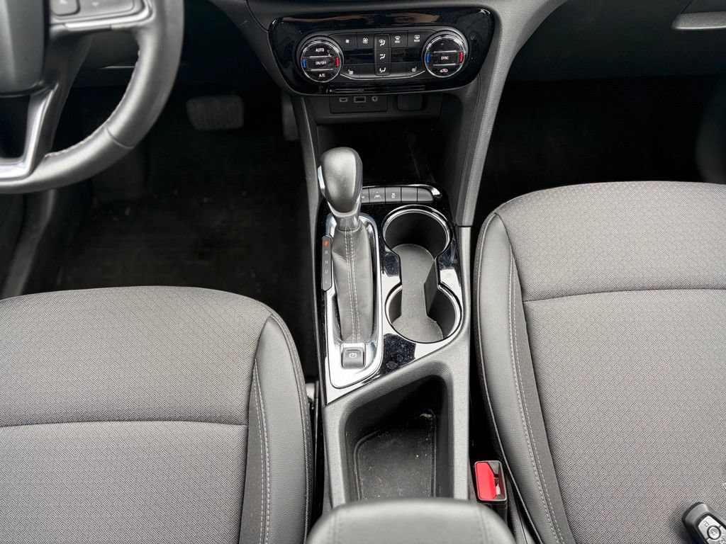 Used 2023 Buick Encore GX Select w/ Safety Package II AWD/4WD image 26