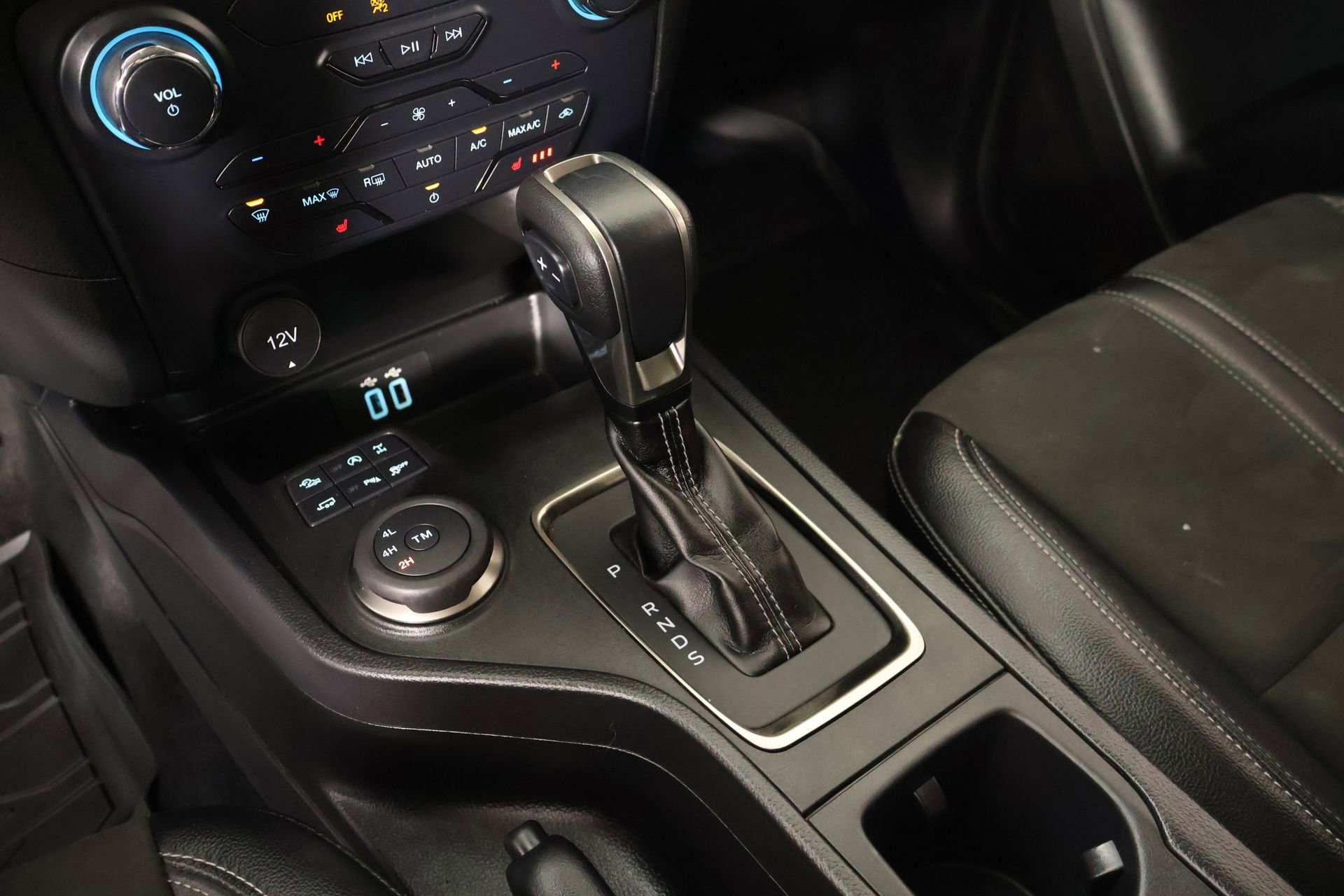 Used 2023 Ford Ranger Lariat w/ Tremor Off-Road Package AWD/4WD image 8