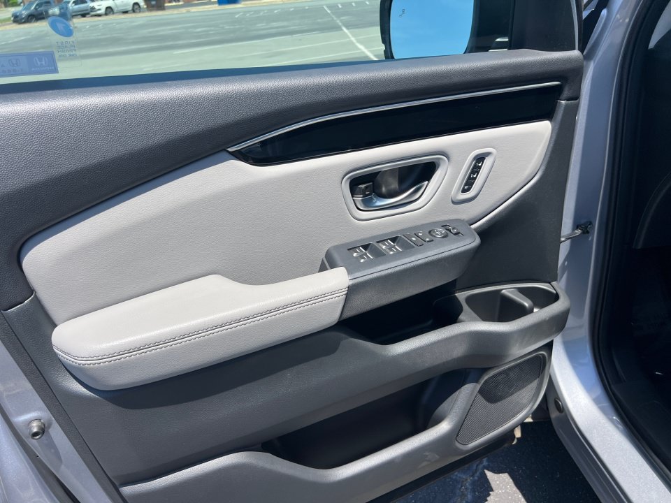 Certified 2023 Honda Pilot EX-L image 32