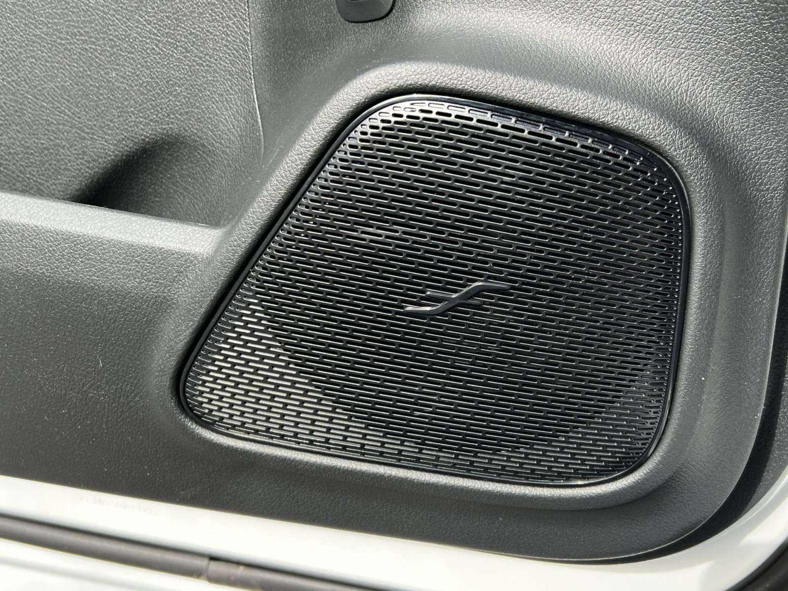 New 2026 Mercedes-Benz GLB 250 4MATIC image 34