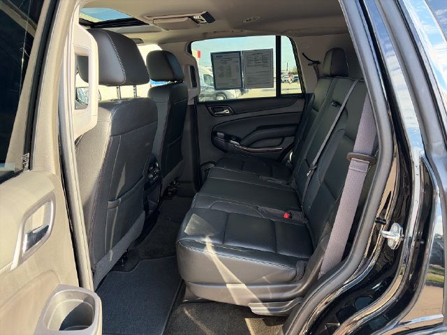 Used 2017 GMC Yukon SLT w/ Premium Edition AWD/4WD image 28