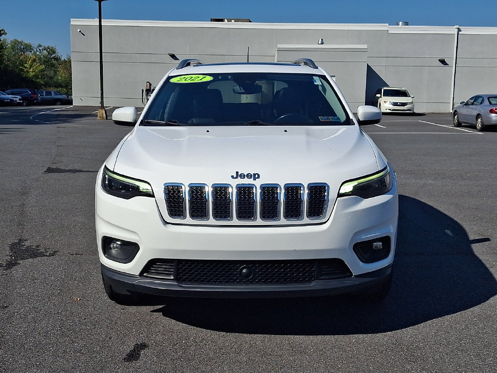 Used 2021 Jeep Cherokee Latitude Plus w/ Sun & Sound Group AWD/4WD image 2