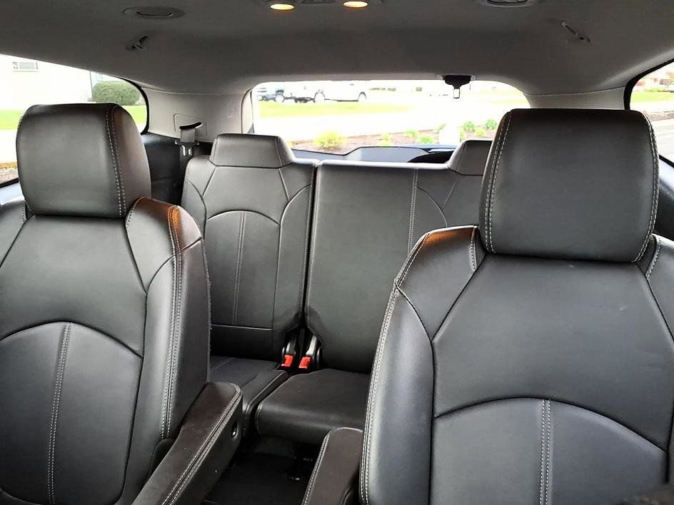 Used 2017 Chevrolet Traverse LT image 20