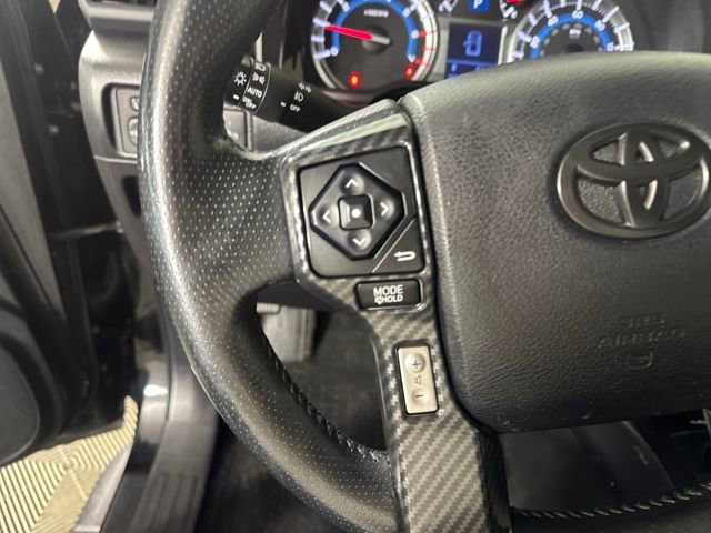 Used 2016 Toyota 4Runner Limited image 15